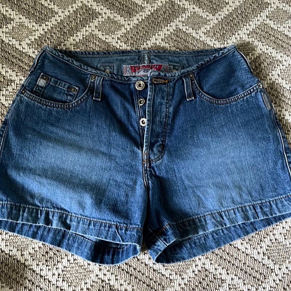 Silver jean shorts sz 30 with button fly